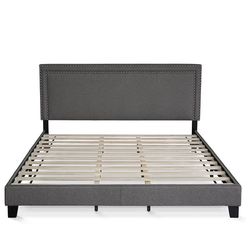 Brand new king size bed frame with brand new 12” pillow top mattress included $530 ‼️Free delivery included‼️ Marco de cama tamaño king con colchon