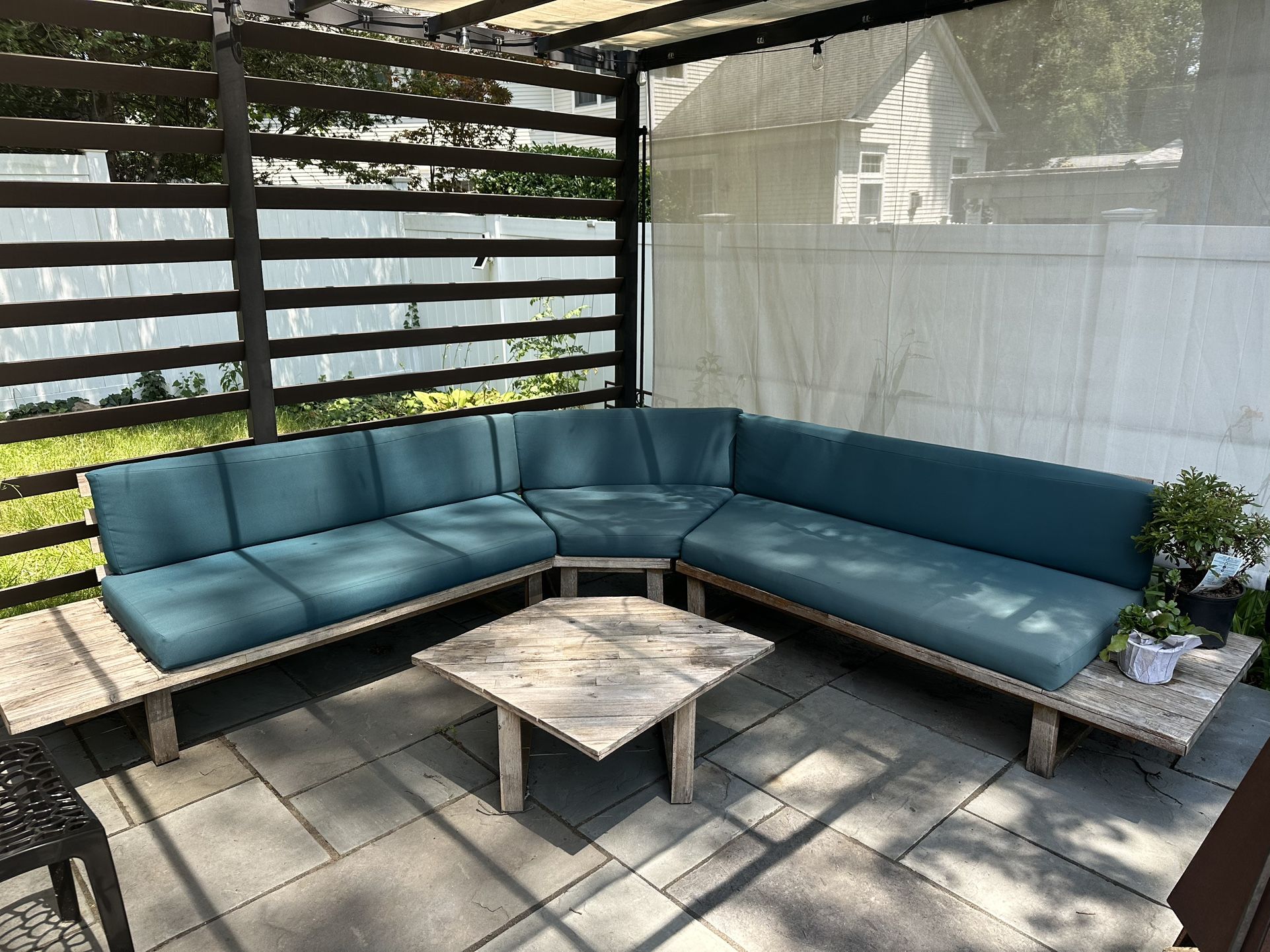Outdoor Sofa & Coffee Table
