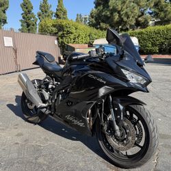 2024 Kawasaki ZX4R