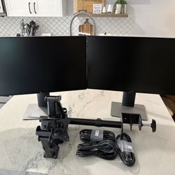 2 Dell Ultrasharp 24 Inch Monitors and Mount