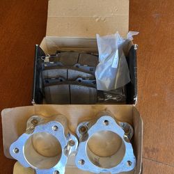 Tundra Leveling Kit And Brake Pads
