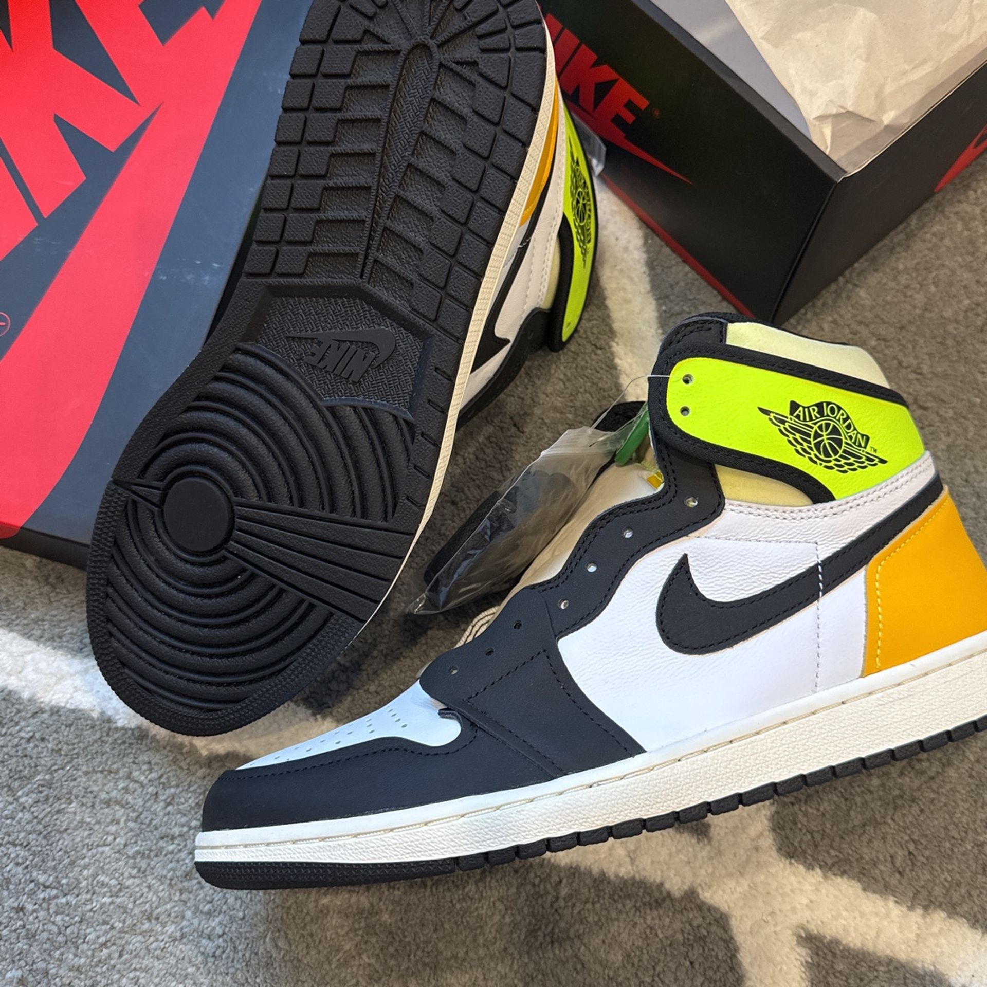 Jordan 1 University Gold Size 10.5