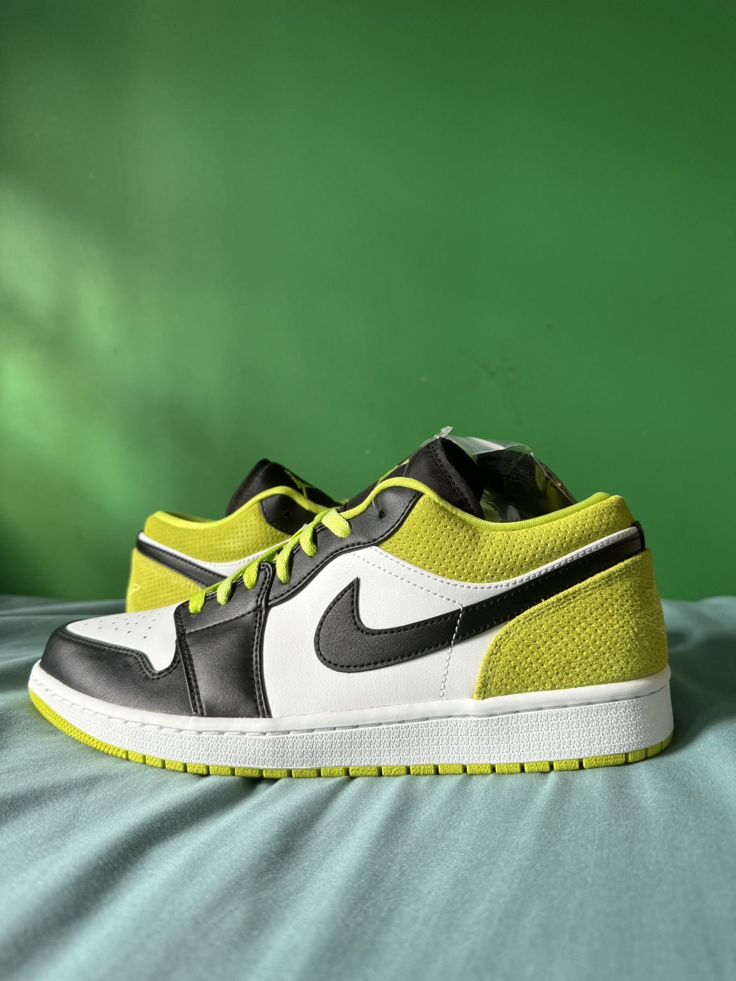 Nike Air Jordan Low Black Cyber Size 11