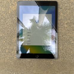 iPad 5th Gen -Unlocked