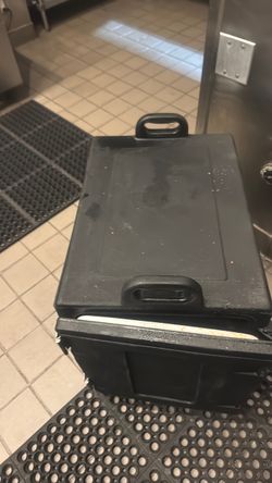 Black Cambro