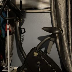 Gold’s Gym Exercise Bike