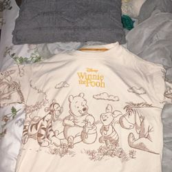 Brand: Disney, Color:creamy,tan