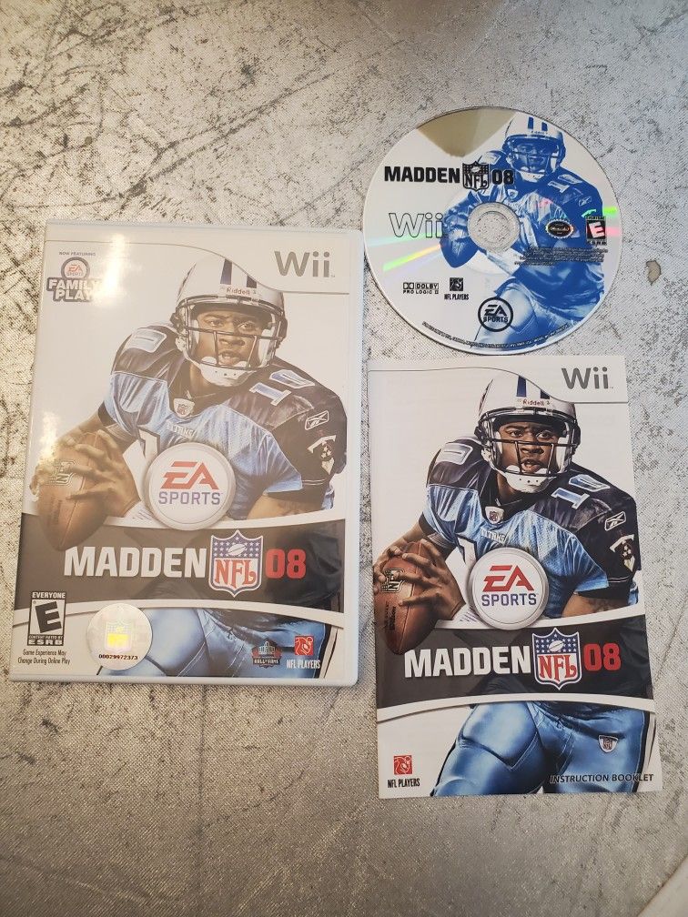Madden NFL 08  Nintendo Wii CIB video game