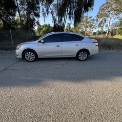 Nissn Sentra SV 2014 Titulo Limpio 176770 Millas Pasa Smog Motor Y Transmisión Buenos Puede Traer Si Mecanico Ac Bueno Trae Las Llantas Nuevas 2800