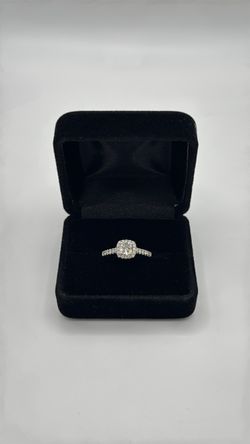 Diamond Halo Engagement Ring White Gold 14KT