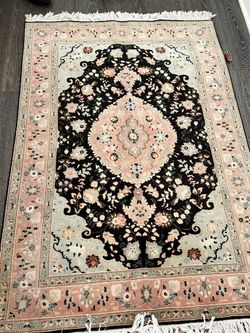 Handmade Persian Carper