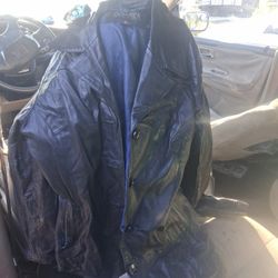 Wilson's Leather Pelle Studio Size M