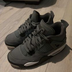 Jordan 4 Cool Grey