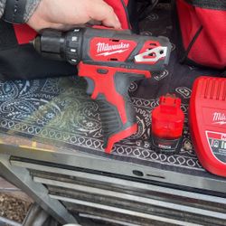 Drill 3/8 ,Flashlight 