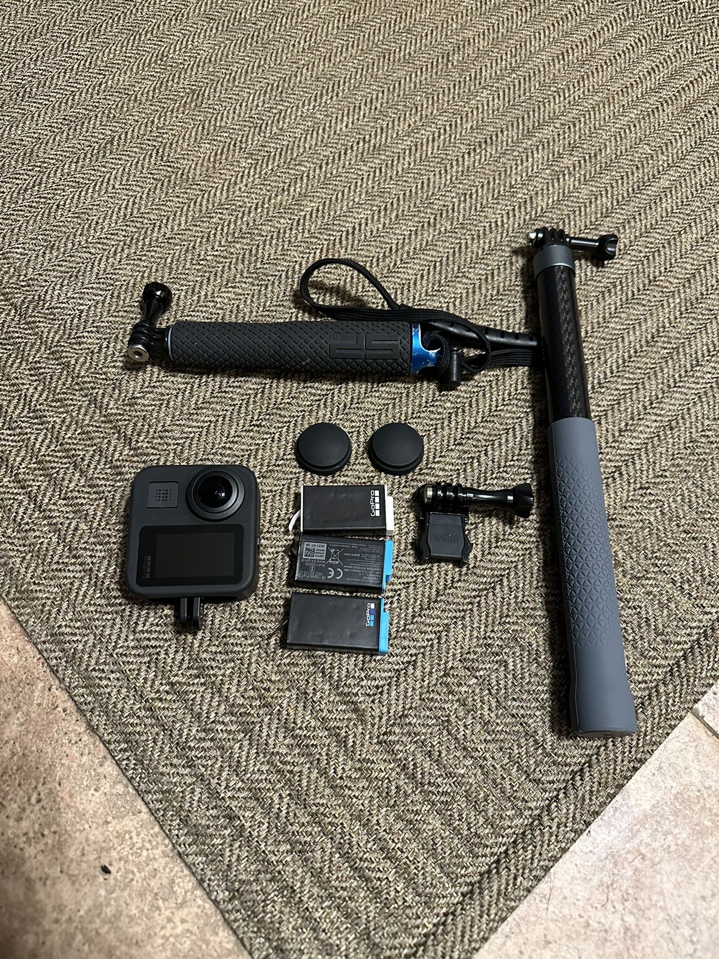 GoPro Max w/ Extras
