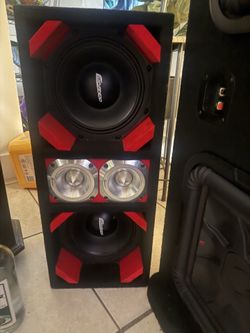 12 inch Kicker L7, and 8 inch Comando Chucheros