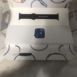 Apple Watch Series 9 (SEALED/ SEND OFFERS)