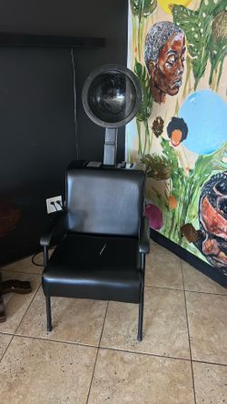 Hooded salon dryer with chair