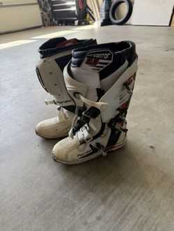 Mx Boots Forma Predator 2.0 Size 14 Mens  Eur48 