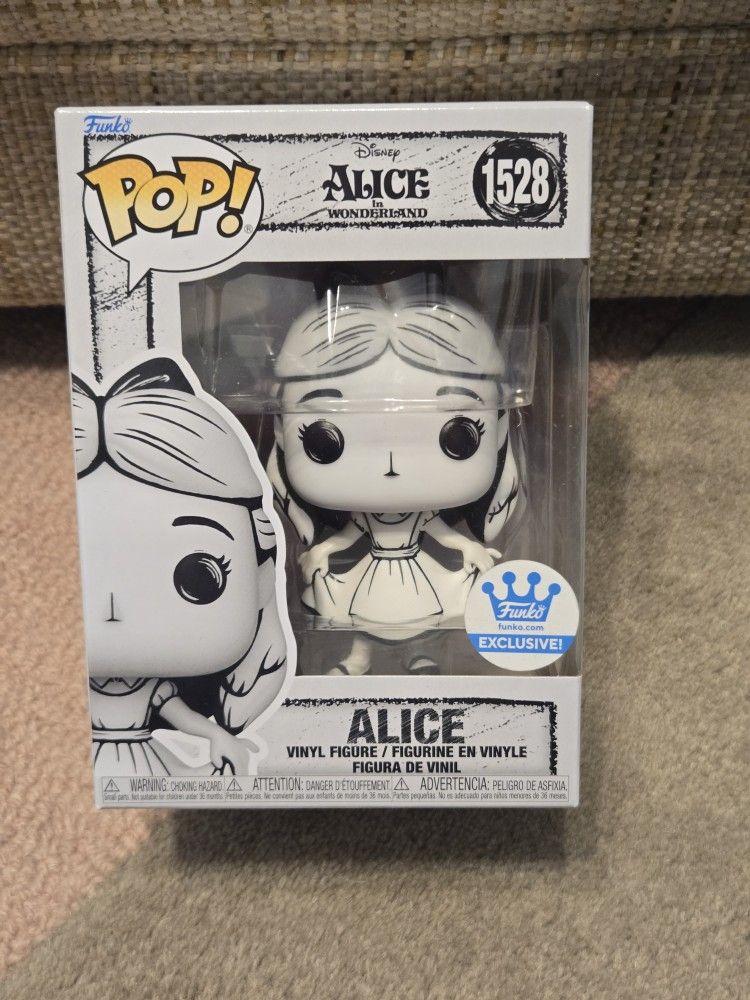 Disney Alice in Wonderland Alice EXCLUSIVE Curtsying Sketch Funko Pop