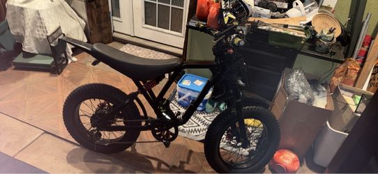 Bluvall Ebike (52 volts 25ah)great for youth or adults open to offers.