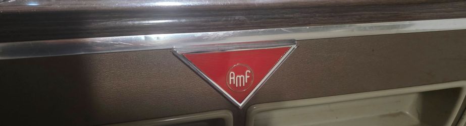 AMF POOL TABLE