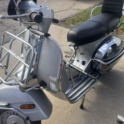 Vespa —stella —Side Car 