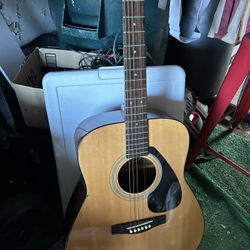 Yamaha Guitar 403S