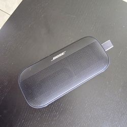 Bose SoundLink Flex (2nd Gen) – Like New – Powerful Portable Bluetooth Speaker
