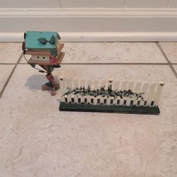 Dollhouse Wooden Fence And Birdhouse