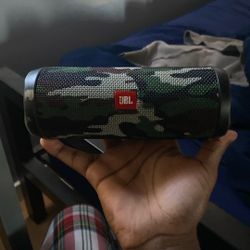 JBL 4 Flip