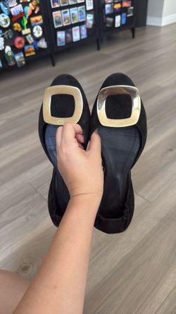 Roger Vivier Suede Flats – EU 36.5