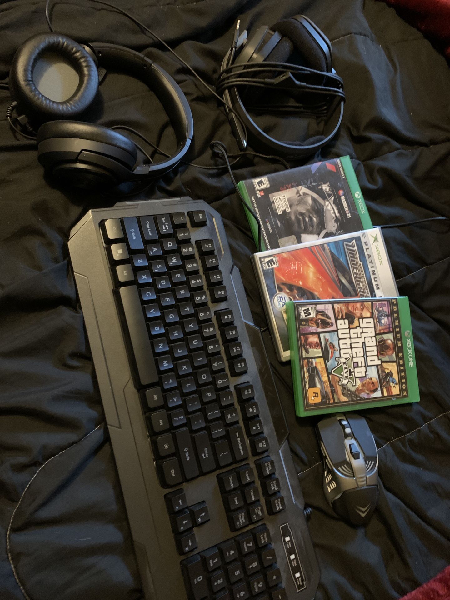Xbox Games/ Gaming Gear