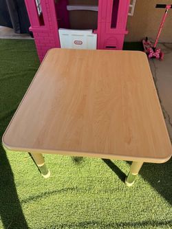 Lakeshore table