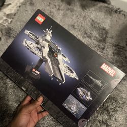 LEGO Super Heroes: The Avengers Helicarrier (76295)