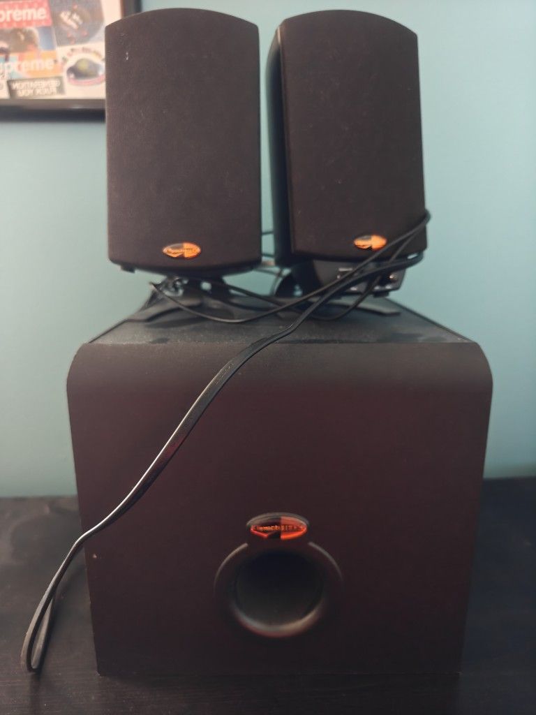 Klipsch 2.1 channel speakers set