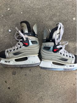 Bauer Vapor ice skates
