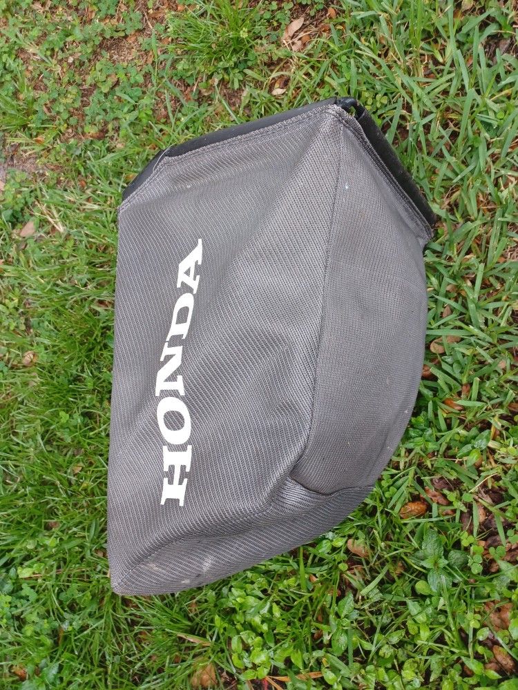 Lawn Mower Honda Quadra Bag Excellent Conditions