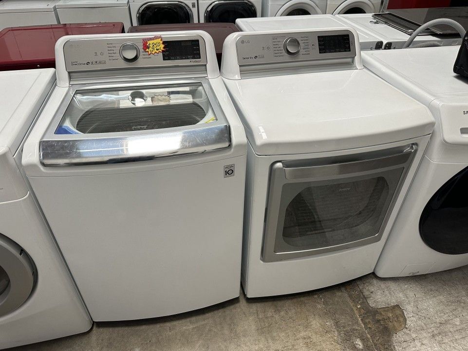 LG Washer And Gas Dryer Set
