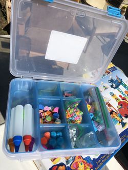 Arts and crafts and two doodle pads w/markers
