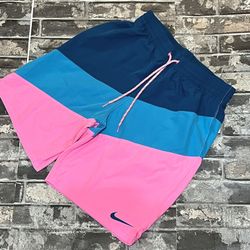 Nike Men’s Colorblock Swim Trunks/Shorts – New Without Tags (Medium)