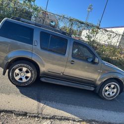 2007 NISSAN PATHFINDER 