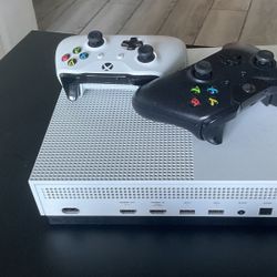 Gaming Xbox one S with Games, 2 controllers bundle