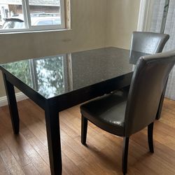 Table with 6 chairs set 