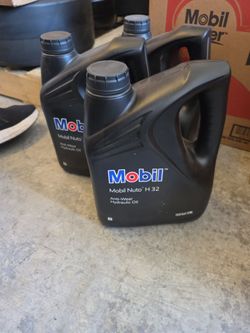 Mobil Nuto H 32 Hydraulic Oil 1 Gallon – NEW – 9 Available