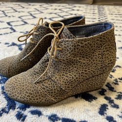 Toms Wedge Booties, size 7.5