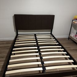Queen Bed Frame - Tufted Linen 