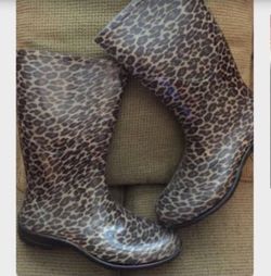 New leopard print woman rain boots size 10