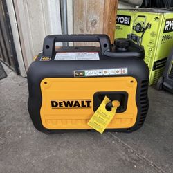 DEWALT 2200 / 1700-Watt Gas Powered Inverter Generator with CO Protect and Ultra Quiet Operations - 2200i 