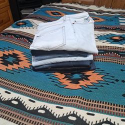 Pantalones. De Mujer.  Sises.  9/  Y 11 